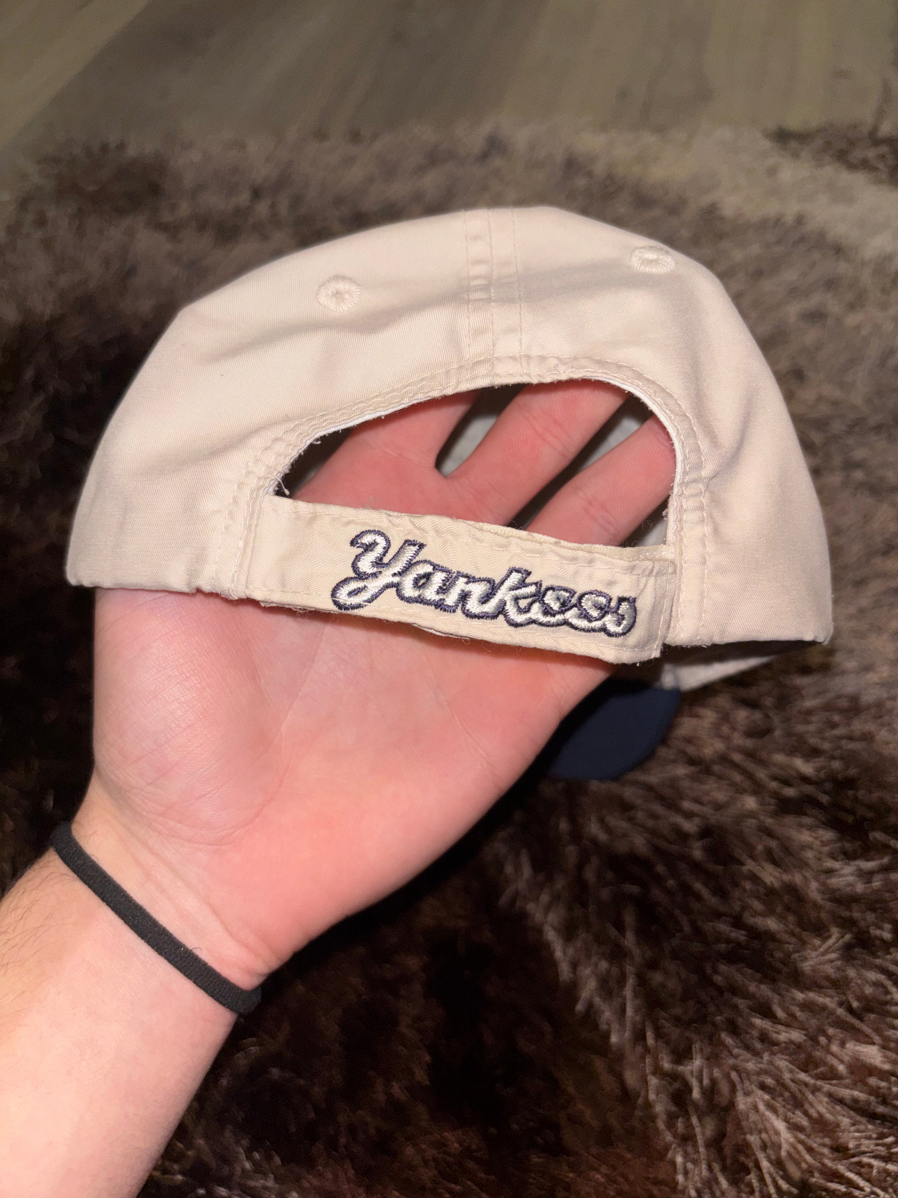 New York Yankees baseball cap