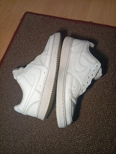 Nike court vision Low white shoe