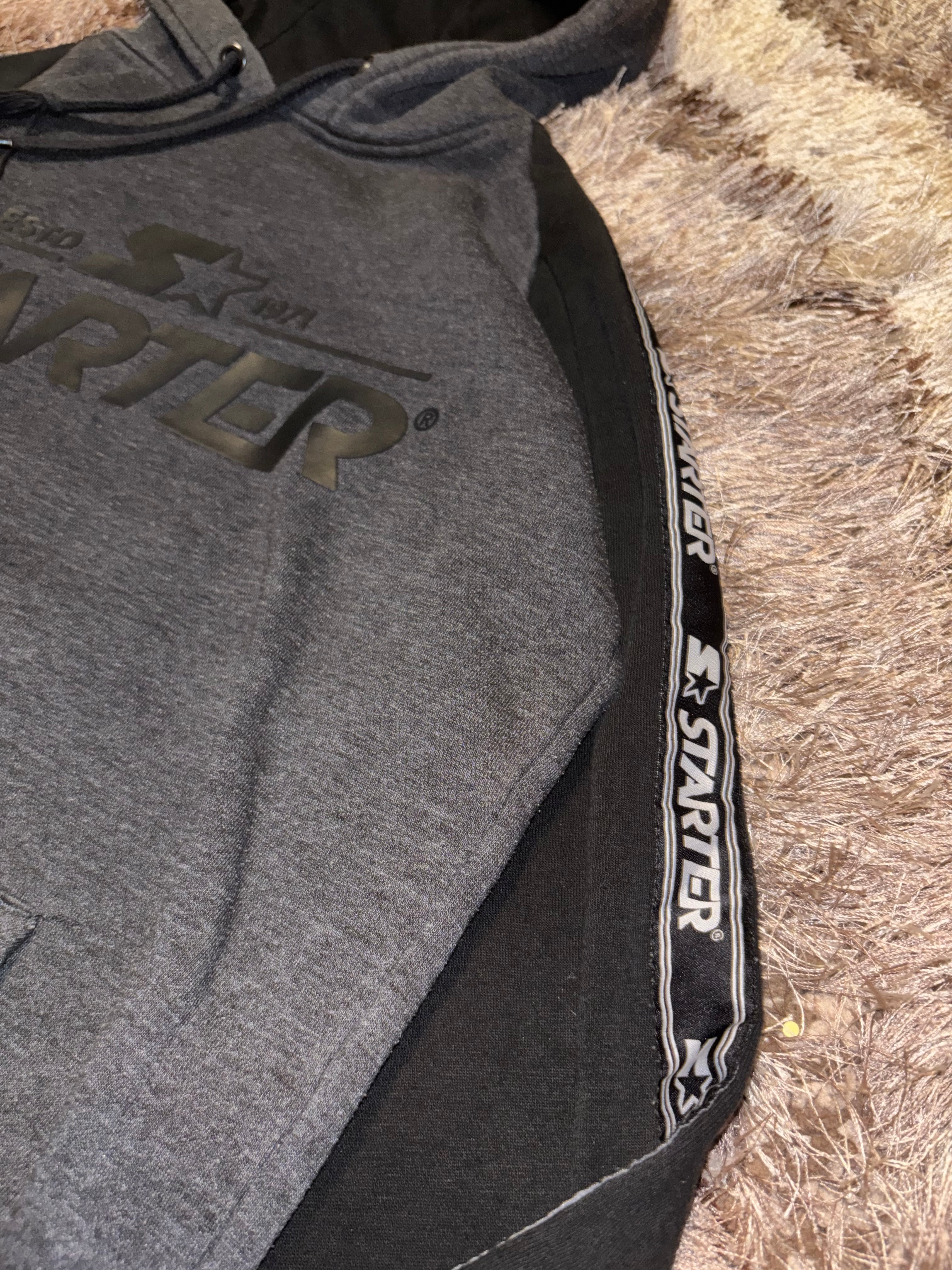 Starter Hoodie